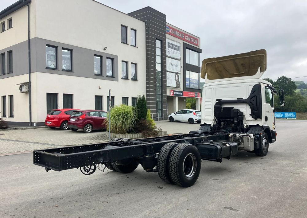 MAN Man TGM 12.250 euro 6 ramo do zabudowy Pomoc drogowa laweta kiper - Kabiinišassiiga veoauto: pilt 4 MAN Man TGM 12.250 euro 6 ramo do zabudowy Pomoc drogowa laweta kiper - Kabiinišassiiga veoauto: pilt 4
