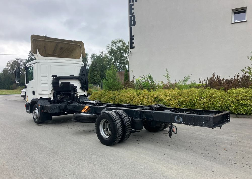 MAN Man TGM 12.250 euro 6 ramo do zabudowy Pomoc drogowa laweta kiper - Kabiinišassiiga veoauto: pilt 5 MAN Man TGM 12.250 euro 6 ramo do zabudowy Pomoc drogowa laweta kiper - Kabiinišassiiga veoauto: pilt 5