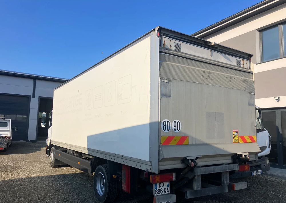 Mercedes-Benz Atego 1218 kurierka kontener - Kasti veoauto: pilt 3 Mercedes-Benz Atego 1218 kurierka kontener - Kasti veoauto: pilt 3