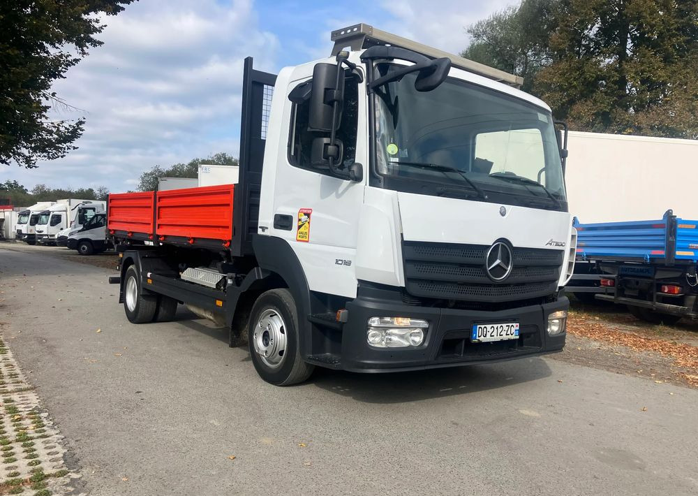 Mercedes-Benz Atego kiper wywrotka blokada mostu - Kallurauto: pilt 2 Mercedes-Benz Atego kiper wywrotka blokada mostu - Kallurauto: pilt 2