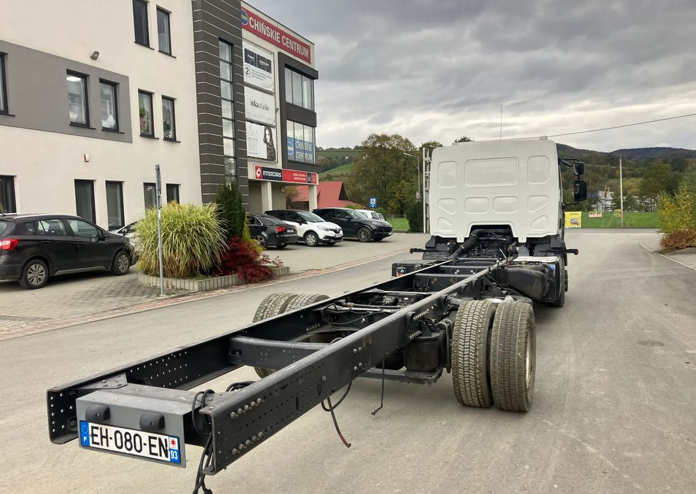 Renault RENAULT Gama D12 euro 6 ramo do zabudowy - Kabiinišassiiga veoauto: pilt 3 Renault RENAULT Gama D12 euro 6 ramo do zabudowy - Kabiinišassiiga veoauto: pilt 3