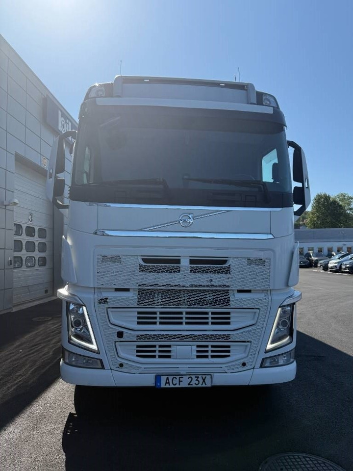Volvo FH 540 6x2 - Kasti veoauto: pilt 2 Volvo FH 540 6x2 - Kasti veoauto: pilt 2
