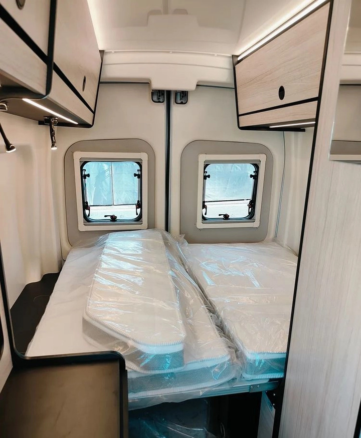 FORD Rimor NEW Ford Van 238 Truma Diesel Roller Shutters Remis AUTOMAT liising FORD Rimor NEW Ford Van 238 Truma Diesel Roller Shutters Remis AUTOMAT: pilt 8 FORD Rimor NEW Ford Van 238 Truma Diesel Roller Shutters Remis AUTOMAT liising FORD Rimor NEW Ford Van 238 Truma Diesel Roller Shutters Remis AUTOMAT: pilt 8