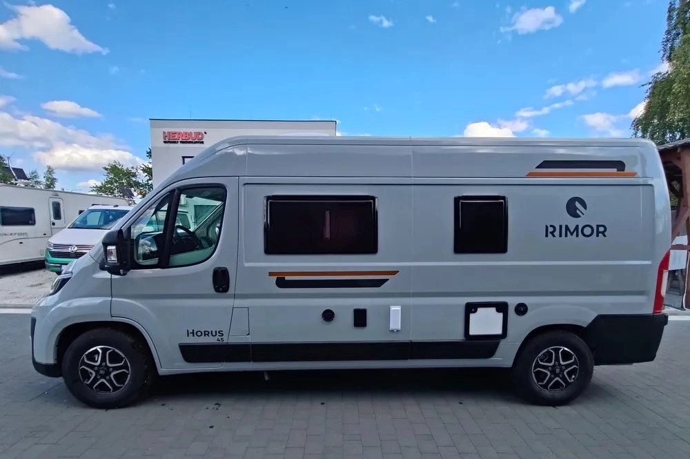 Fiat Ducato Rimor Horus 45 NEW AUTOMAT Grau Truma Diesel Lampen FULL LED 4-Sitzer - Matkaauto: pilt 3 Fiat Ducato Rimor Horus 45 NEW AUTOMAT Grau Truma Diesel Lampen FULL LED 4-Sitzer - Matkaauto: pilt 3