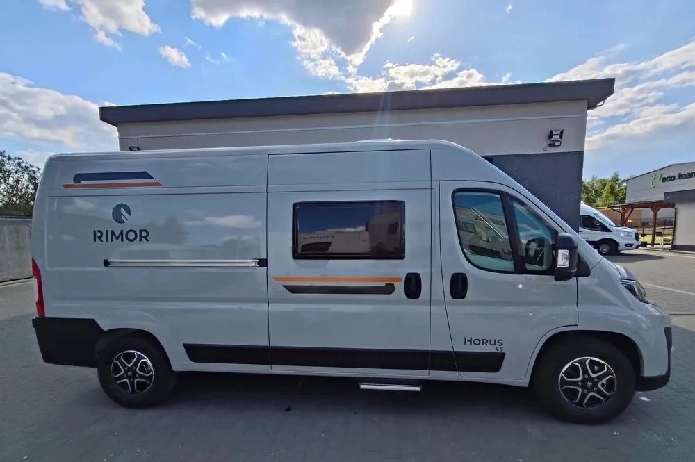 Fiat Ducato Rimor Horus 45 NEW AUTOMAT Grau Truma Diesel Lampen FULL LED 4-Sitzer - Matkaauto: pilt 4 Fiat Ducato Rimor Horus 45 NEW AUTOMAT Grau Truma Diesel Lampen FULL LED 4-Sitzer - Matkaauto: pilt 4