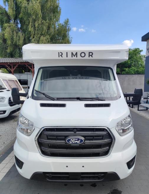 RIMOR Rimor KILIG 95 Plus NEW Retrofitted 5 Passenger Winter Camera Navigation - Campervan: pilt 4 RIMOR Rimor KILIG 95 Plus NEW Retrofitted 5 Passenger Winter Camera Navigation - Campervan: pilt 4