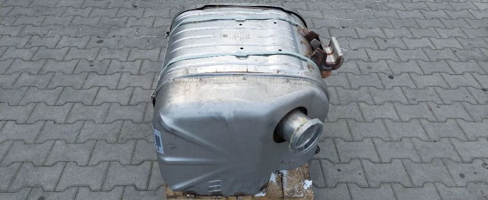 IVECO EUROCARGO EURO 6 KATALIZATOR TŁUMIK NOWY 5801833244 - Katalüüsmuundur - Veoauto: pilt 4 IVECO EUROCARGO EURO 6 KATALIZATOR TŁUMIK NOWY 5801833244 - Katalüüsmuundur - Veoauto: pilt 4