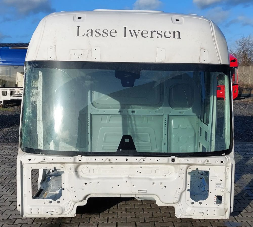 KABINA RENAULT GAMA T WYSOKA 2023R - Kabiin - Veoauto: pilt 1 KABINA RENAULT GAMA T WYSOKA 2023R - Kabiin - Veoauto: pilt 1