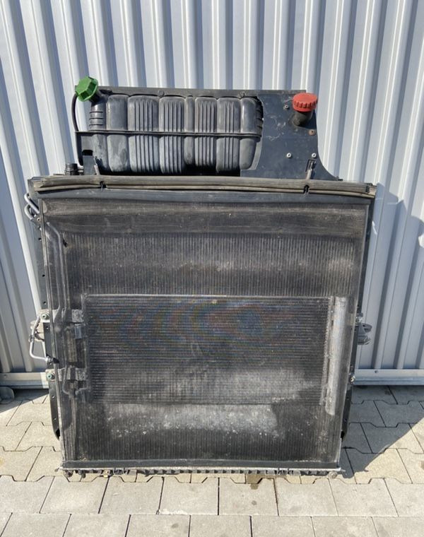 Komplet chłodnic MAN TGX euro 6 chłodnice 90 cm - Radiaator - Auto: pilt 2 Komplet chłodnic MAN TGX euro 6 chłodnice 90 cm - Radiaator - Auto: pilt 2