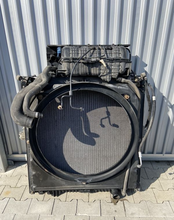 Komplet chłodnic MAN TGX euro 6 chłodnice 90 cm - Radiaator - Veoauto: pilt 1 Komplet chłodnic MAN TGX euro 6 chłodnice 90 cm - Radiaator - Veoauto: pilt 1