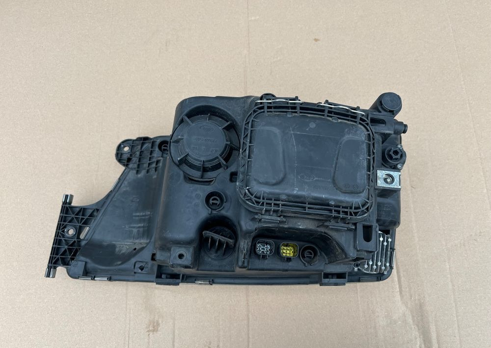 Lampa prawa MAN TGX TGS euro 6 reflektor RH - Tuled/ Valgus - Veoauto: pilt 3 Lampa prawa MAN TGX TGS euro 6 reflektor RH - Tuled/ Valgus - Veoauto: pilt 3