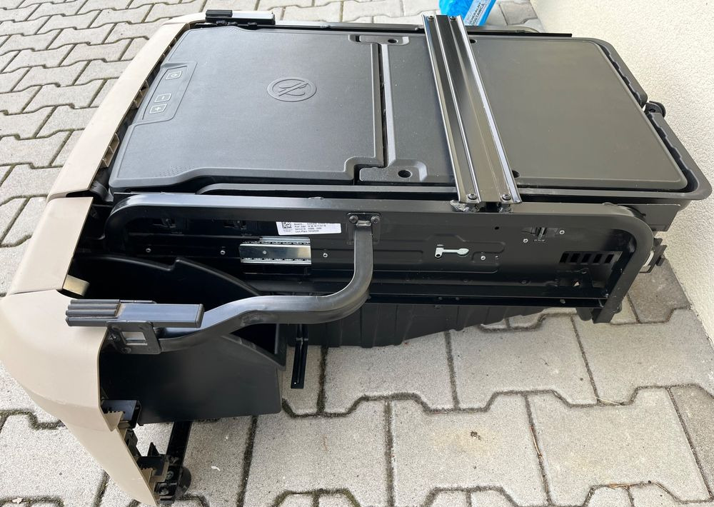 Lodówka MAN TGS euro 6 lift chłodziarka schowek szuflada - Kabiin ja interjöör - Veoauto: pilt 3 Lodówka MAN TGS euro 6 lift chłodziarka schowek szuflada - Kabiin ja interjöör - Veoauto: pilt 3