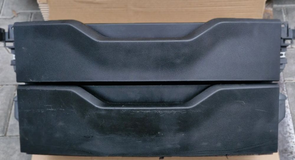 MAN TG3 TGX SZUFLADA KONSOLA - Kabiin ja interjöör: pilt 1 MAN TG3 TGX SZUFLADA KONSOLA - Kabiin ja interjöör: pilt 1