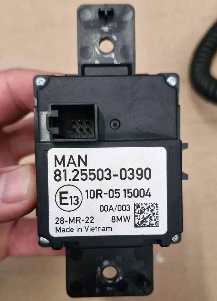 MAN TG3 TGX TGS HAMULEC RĘCZNY 81.25503-0390 - Kütusesüsteem: pilt 2 MAN TG3 TGX TGS HAMULEC RĘCZNY 81.25503-0390 - Kütusesüsteem: pilt 2