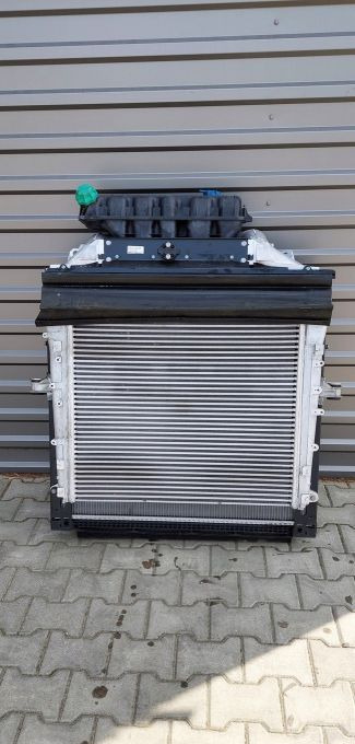 MAN TGS TG3 NOWY MODEL CHŁODNICA CHŁODNICE KOMPLET - Radiaator - Veoauto: pilt 2 MAN TGS TG3 NOWY MODEL CHŁODNICA CHŁODNICE KOMPLET - Radiaator - Veoauto: pilt 2