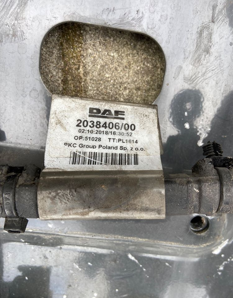 Mocowanie pompy Adblue DAF XF 106 euro 6 lift - Kütusesüsteem - Veoauto: pilt 2 Mocowanie pompy Adblue DAF XF 106 euro 6 lift - Kütusesüsteem - Veoauto: pilt 2