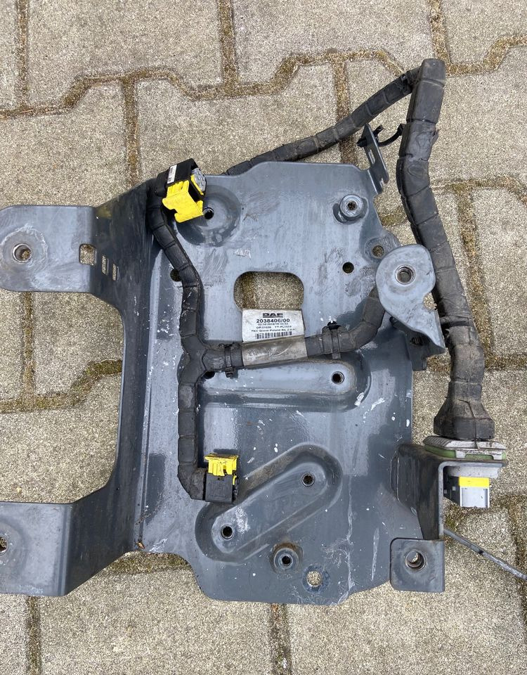 Mocowanie pompy Adblue DAF XF 106 euro 6 lift - Kütusesüsteem - Veoauto: pilt 1 Mocowanie pompy Adblue DAF XF 106 euro 6 lift - Kütusesüsteem - Veoauto: pilt 1