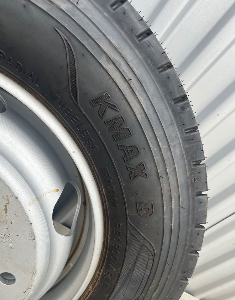 NOWE koło opona Goodyear KMAX D 215/75R 17.5 - Rehvid ja veljed - Veoauto: pilt 3 NOWE koło opona Goodyear KMAX D 215/75R 17.5 - Rehvid ja veljed - Veoauto: pilt 3