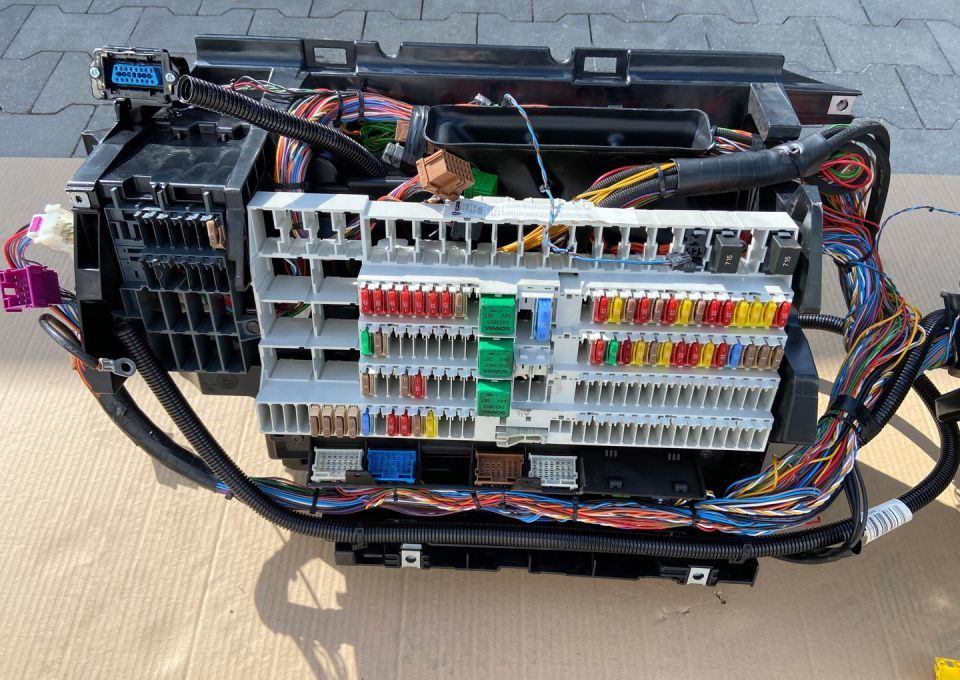 Nagrzewnica Scania S R wiązka instalacja komplet - Soojendus/ Ventilatsioon - Veoauto: pilt 5 Nagrzewnica Scania S R wiązka instalacja komplet - Soojendus/ Ventilatsioon - Veoauto: pilt 5