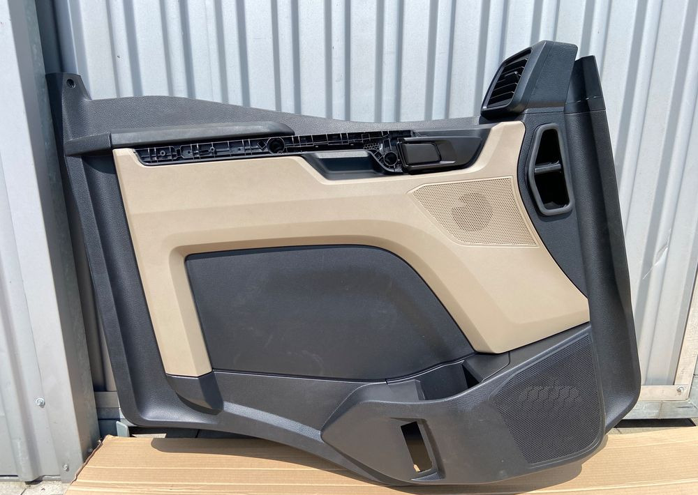 Nowa tapicerka drzwi MAN TG3 TGS nowy model - Kabiin ja interjöör - Veoauto: pilt 1 Nowa tapicerka drzwi MAN TG3 TGS nowy model - Kabiin ja interjöör - Veoauto: pilt 1