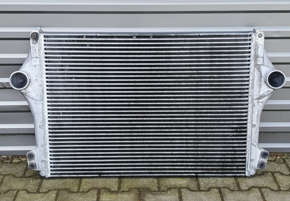 SCANIA R S CHŁODNICA POWIETRZA INTERCOOLER 2362748 - Jahutussüsteem: pilt 1 SCANIA R S CHŁODNICA POWIETRZA INTERCOOLER 2362748 - Jahutussüsteem: pilt 1