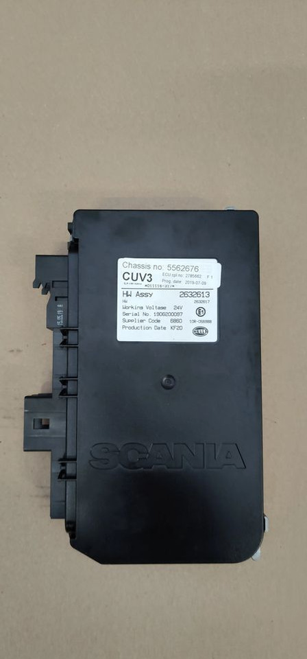 SCANIA R S STEROWNIK ŚWIATEŁ KOMPUTER CUV3 2632613 - Mootori juhtimisseade - Veoauto: pilt 2 SCANIA R S STEROWNIK ŚWIATEŁ KOMPUTER CUV3 2632613 - Mootori juhtimisseade - Veoauto: pilt 2