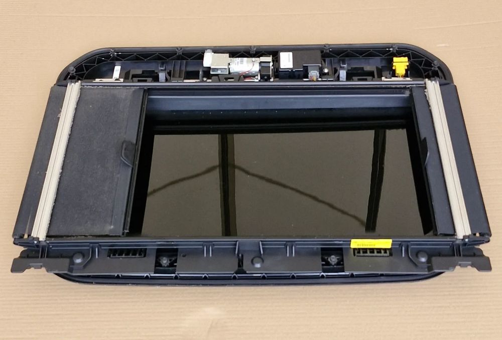 SCANIA R S SZYBERDACH ELEKTRYCZNY KOMPLETNY 2532780 - Kabiin ja interjöör: pilt 2 SCANIA R S SZYBERDACH ELEKTRYCZNY KOMPLETNY 2532780 - Kabiin ja interjöör: pilt 2