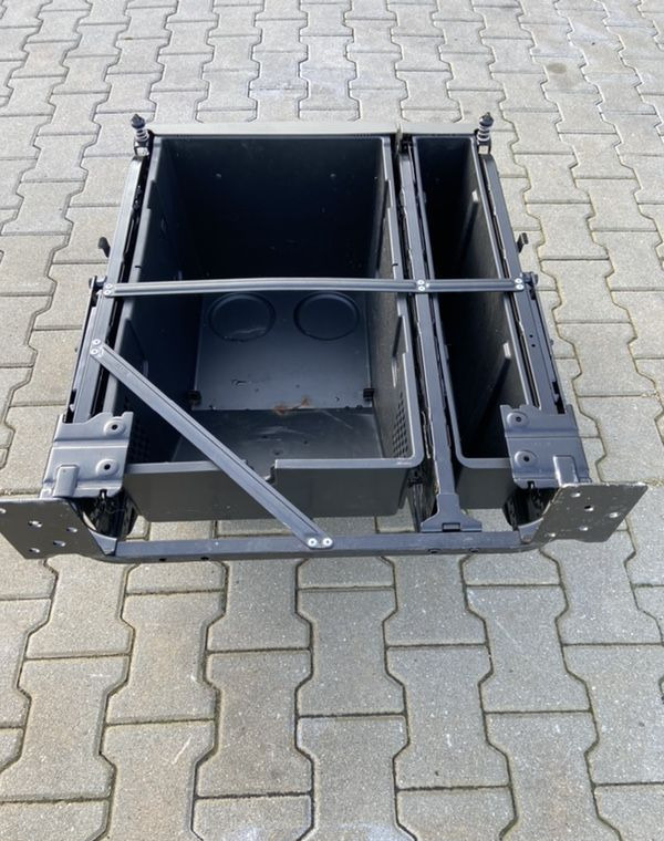 Schowek do łóżko MAN TGS euro 6 TG3 box lodówka - Kabiin ja interjöör: pilt 4 Schowek do łóżko MAN TGS euro 6 TG3 box lodówka - Kabiin ja interjöör: pilt 4