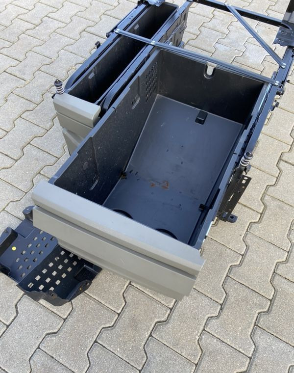 Schowek do łóżko MAN TGS euro 6 TG3 box lodówka - Kabiin ja interjöör: pilt 2 Schowek do łóżko MAN TGS euro 6 TG3 box lodówka - Kabiin ja interjöör: pilt 2