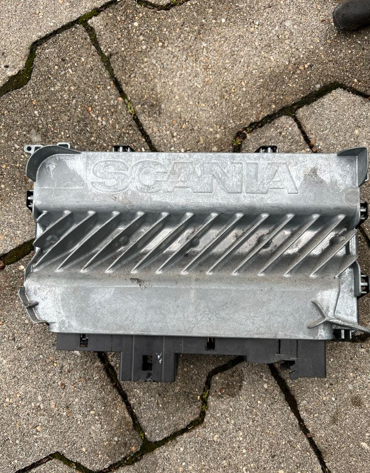 Sterownik ECU CUV3 Scania R S komputer NTG - Elektrisüsteem - Veoauto: pilt 3 Sterownik ECU CUV3 Scania R S komputer NTG - Elektrisüsteem - Veoauto: pilt 3