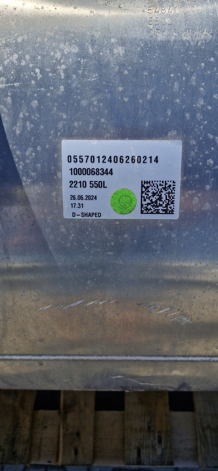 VOLVO FH4 RENAULT GAMA T ZBIORNIK PALIWA 550L NOWY - Kütusepaak - Veoauto: pilt 5 VOLVO FH4 RENAULT GAMA T ZBIORNIK PALIWA 550L NOWY - Kütusepaak - Veoauto: pilt 5