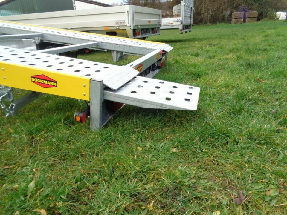 Böckmann PKW-Anhänger, Autotransporter, 3,5to. kippbar, 100 km/h - Treiler järelhaagis: pilt 4 Böckmann PKW-Anhänger, Autotransporter, 3,5to. kippbar, 100 km/h - Treiler järelhaagis: pilt 4