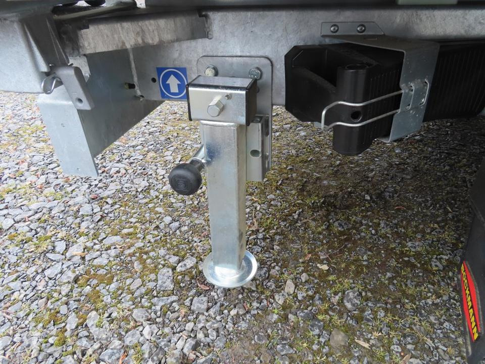 Böckmann PKW Anhänger, Dreiseitenkipper, 3,0 to. Elektrokipper, - Kalluri järelhaagis: pilt 5 Böckmann PKW Anhänger, Dreiseitenkipper, 3,0 to. Elektrokipper, - Kalluri järelhaagis: pilt 5