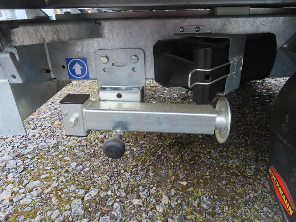 Böckmann PKW Anhänger, Dreiseitenkipper, 3,0 to. Elektrokipper, - Kalluri järelhaagis: pilt 4 Böckmann PKW Anhänger, Dreiseitenkipper, 3,0 to. Elektrokipper, - Kalluri järelhaagis: pilt 4