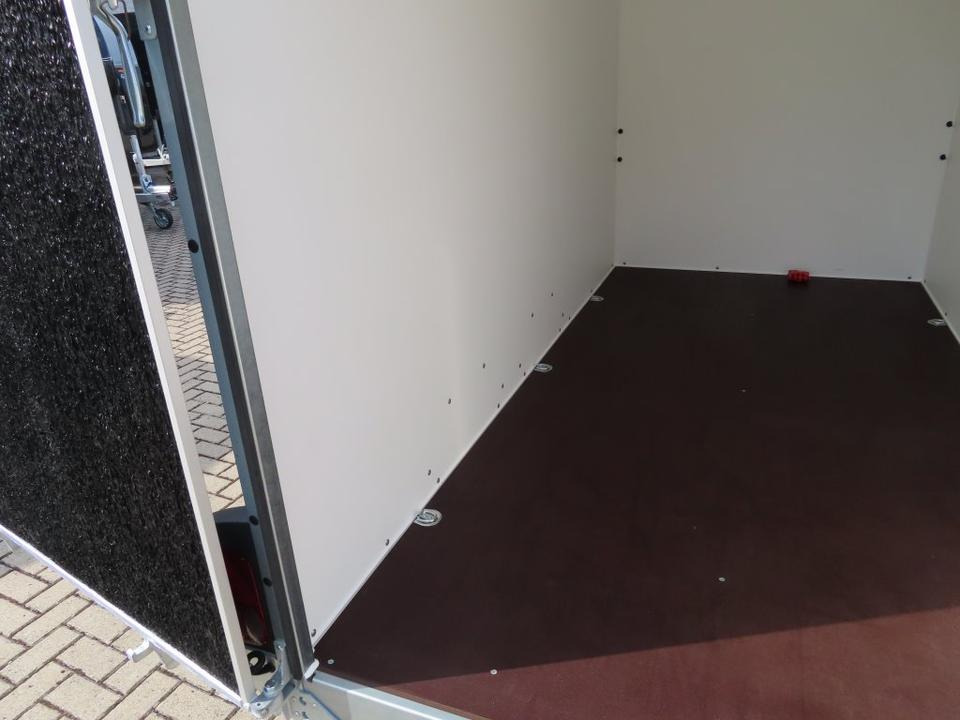 Furgoonjärelhaagis Böckmann PKW-Anhänger,Koffer, Tür-Rampekombination, 2,0 to. 100 k: pilt 7