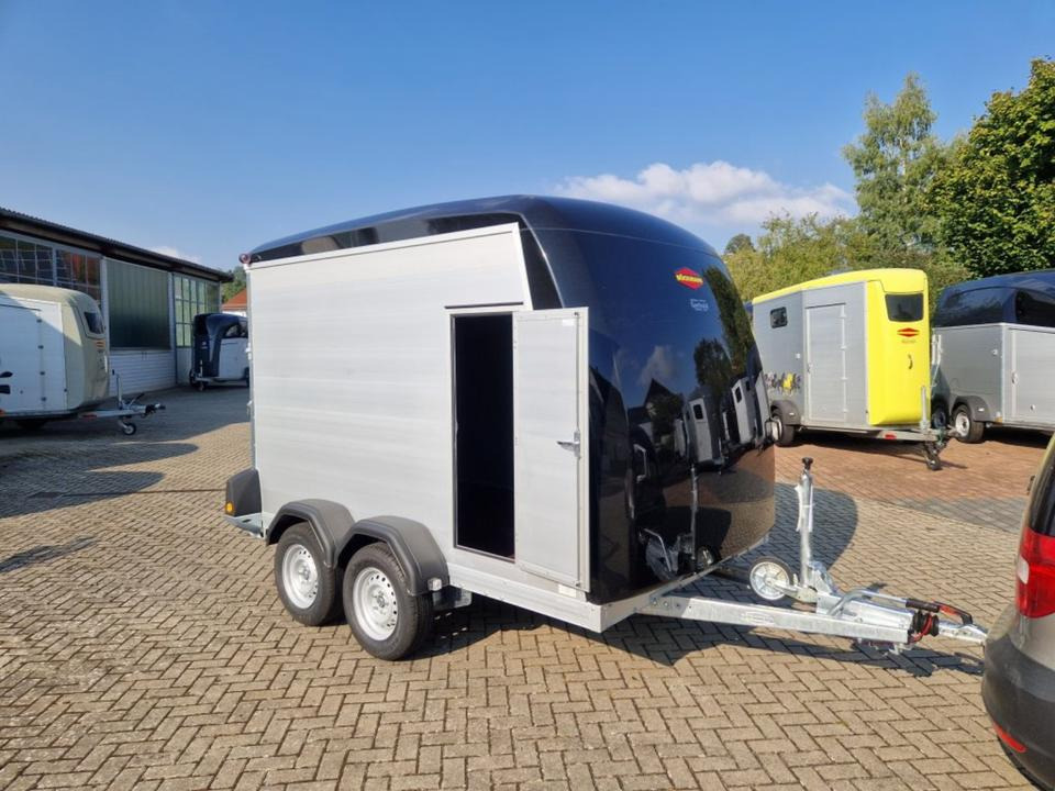 Kofferanhänger Geschlossen Umzug Leihanhänger Miete Transport 2t - Furgoonjärelhaagis: pilt 1 Kofferanhänger Geschlossen Umzug Leihanhänger Miete Transport 2t - Furgoonjärelhaagis: pilt 1