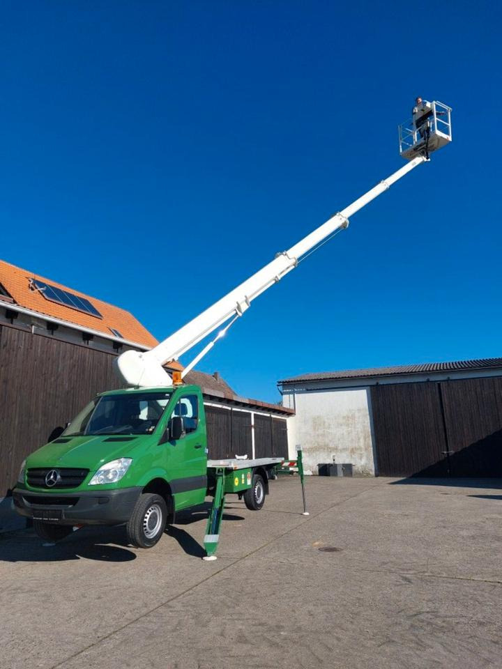 Mercedes Wumag Arbeitsbühne Hubsteiger Hebebühne 3,5t 22m - Veoautolt tõusev platvorm: pilt 2 Mercedes Wumag Arbeitsbühne Hubsteiger Hebebühne 3,5t 22m - Veoautolt tõusev platvorm: pilt 2