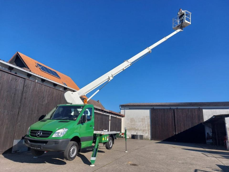 Mercedes Wumag Arbeitsbühne Hubsteiger Hebebühne 3,5t 22m - Veoautolt tõusev platvorm: pilt 1 Mercedes Wumag Arbeitsbühne Hubsteiger Hebebühne 3,5t 22m - Veoautolt tõusev platvorm: pilt 1