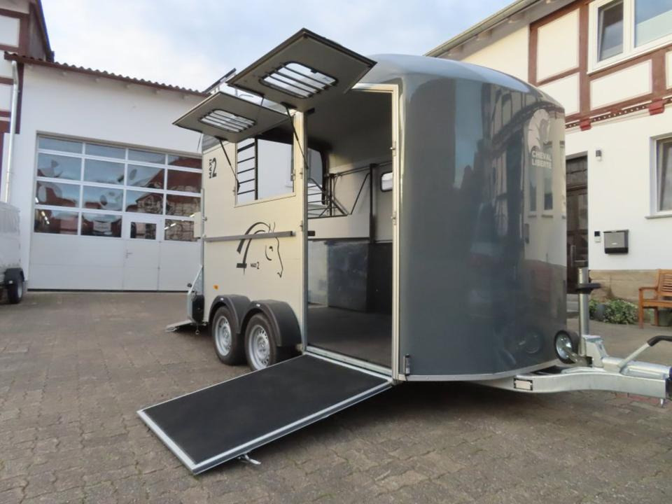 Pferdeanhänger Cheval Liberte MAXI 2 Sattelraum 100 km/h Kamera - Hobutreiler: pilt 4 Pferdeanhänger Cheval Liberte MAXI 2 Sattelraum 100 km/h Kamera - Hobutreiler: pilt 4