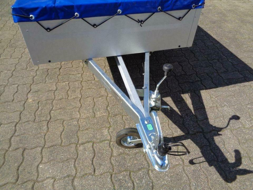 TPV PKW-Anhänger 750 kg Flachplane Stützen - Auto järelhaagis: pilt 3 TPV PKW-Anhänger 750 kg Flachplane Stützen - Auto järelhaagis: pilt 3