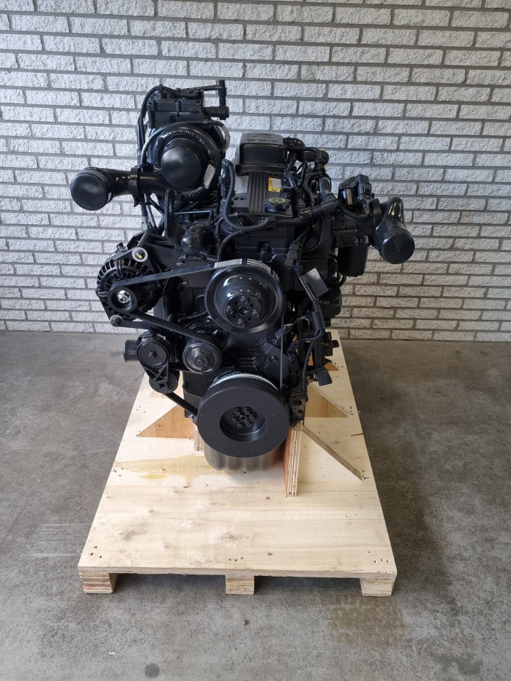 Cummins B6.7 stage 5 CM2350 CPL4834 - Mootor - Jäätme-/ Tööstuslik käitleja: pilt 3 Cummins B6.7 stage 5 CM2350 CPL4834 - Mootor - Jäätme-/ Tööstuslik käitleja: pilt 3