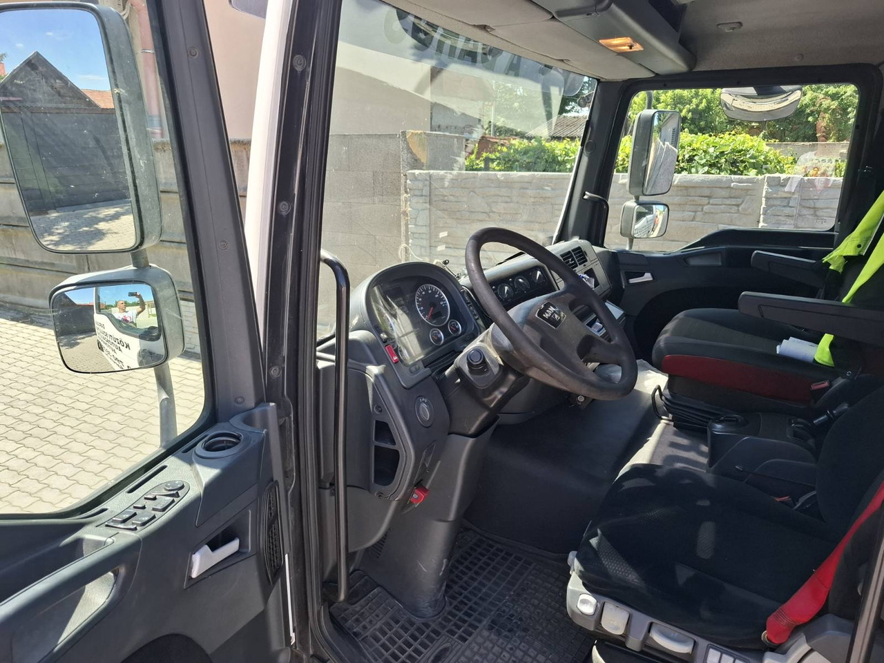 MAN TGL 12.250 4x2 BL - Treilerveoauto, Kraanaga veoauto: pilt 4 MAN TGL 12.250 4x2 BL - Treilerveoauto, Kraanaga veoauto: pilt 4