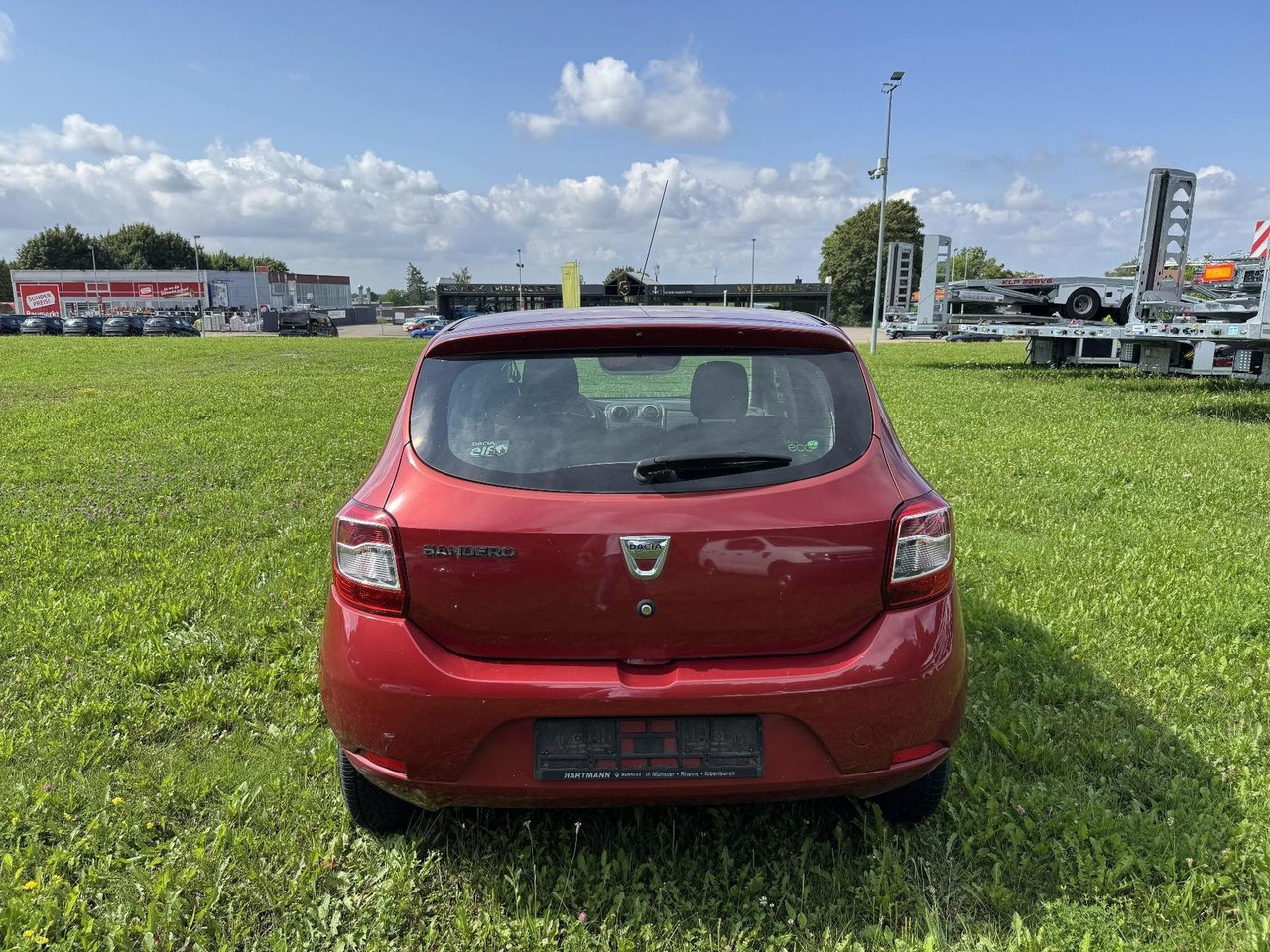Dacia Sandero TCe90 Laureate +STEUERKETTE RASSELT+ - Sedaan: pilt 4 Dacia Sandero TCe90 Laureate +STEUERKETTE RASSELT+ - Sedaan: pilt 4