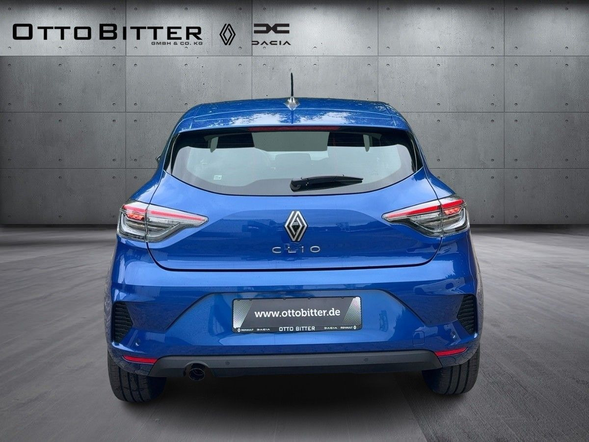 Renault Clio Evolution ECO-G 100 FLÜSSIGGAS KAMERA - Sedaan: pilt 3 Renault Clio Evolution ECO-G 100 FLÜSSIGGAS KAMERA - Sedaan: pilt 3