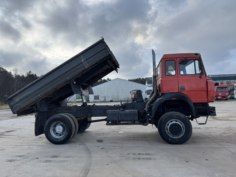 Iveco Magirus 180-23 (GRAND PONT / 4X4 / LAMES / POMPE MANUELLE) - Kallurauto: pilt 4 Iveco Magirus 180-23 (GRAND PONT / 4X4 / LAMES / POMPE MANUELLE) - Kallurauto: pilt 4