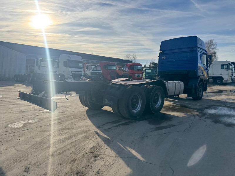 MAN 26.410 (BIG AXLE / 10 TIRES / 6X4 / 6 CYLINDER / MANUAL GEARBOX) - Kabiinišassiiga veoauto: pilt 5 MAN 26.410 (BIG AXLE / 10 TIRES / 6X4 / 6 CYLINDER / MANUAL GEARBOX) - Kabiinišassiiga veoauto: pilt 5