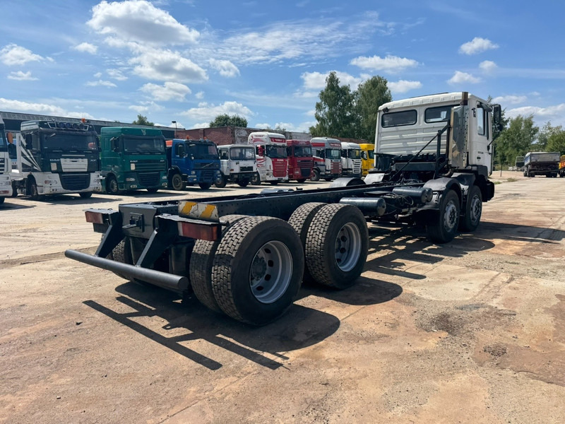 MAN 32.364 (EURO 2 / 6 CYLINDER / 12 TIRES / 8X4 / PERFECT) - Kabiinišassiiga veoauto: pilt 5 MAN 32.364 (EURO 2 / 6 CYLINDER / 12 TIRES / 8X4 / PERFECT) - Kabiinišassiiga veoauto: pilt 5