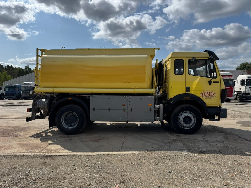 Mercedes-Benz SK 1726 (13.000L / 2 COMPARTIMENTS / GRAND PONT / LAMES / V8) - Tsisternauto: pilt 4 Mercedes-Benz SK 1726 (13.000L / 2 COMPARTIMENTS / GRAND PONT / LAMES / V8) - Tsisternauto: pilt 4