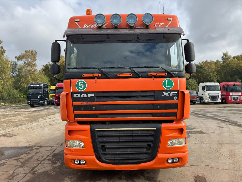 DAF 105 XF 460 Space Cab (MANUAL GEARBOX / BOITE MANUELLE) - Sadulveok: pilt 2 DAF 105 XF 460 Space Cab (MANUAL GEARBOX / BOITE MANUELLE) - Sadulveok: pilt 2