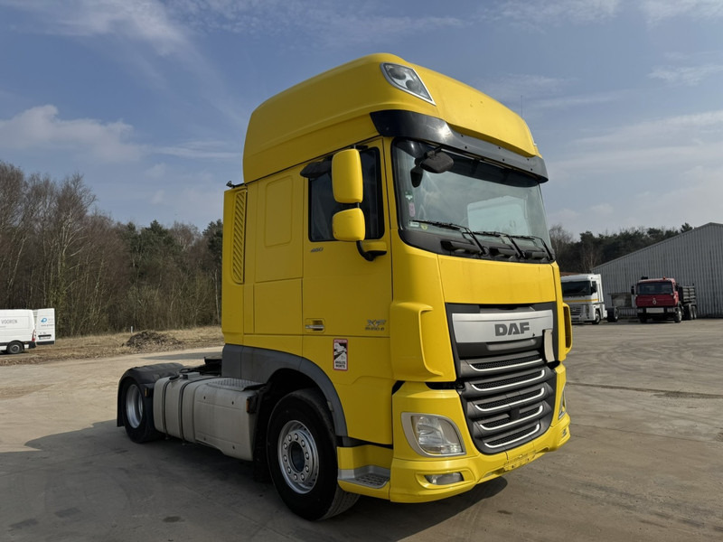 DAF 106 XF 460 Super Space Cab (MANUAL GEARBOX / BOITE MANUELLE / EURO 6) - Sadulveok: pilt 3 DAF 106 XF 460 Super Space Cab (MANUAL GEARBOX / BOITE MANUELLE / EURO 6) - Sadulveok: pilt 3